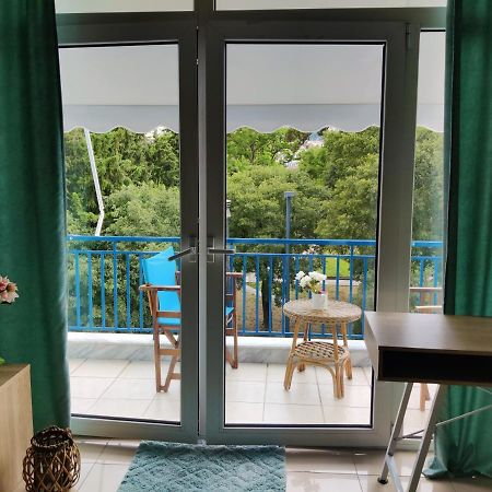 Hospitable Appartment In The Central Park, Xanthi Esterno foto