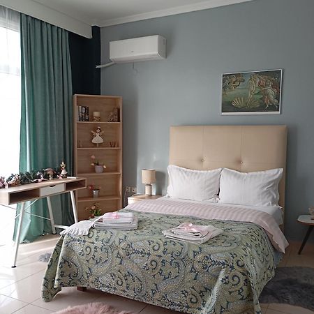 Hospitable Appartment In The Central Park, Xanthi Esterno foto