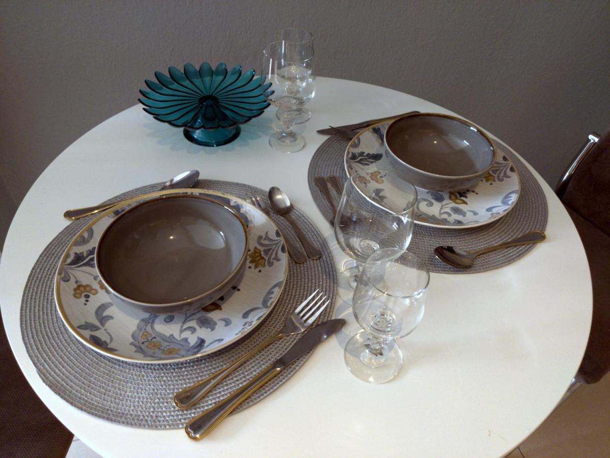 Hospitable Appartment In The Central Park, Xanthi Esterno foto