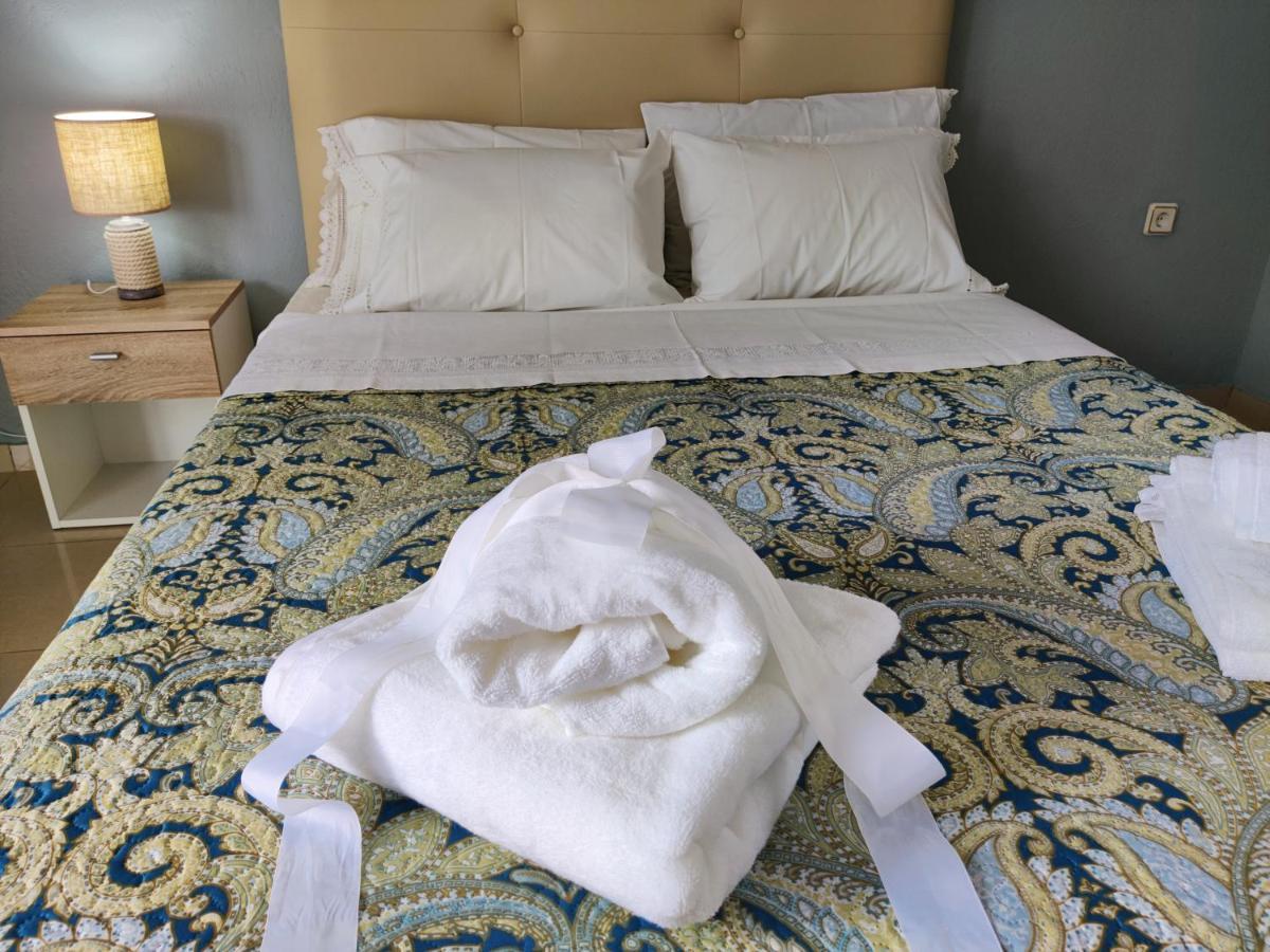 Hospitable Appartment In The Central Park, Xanthi Esterno foto